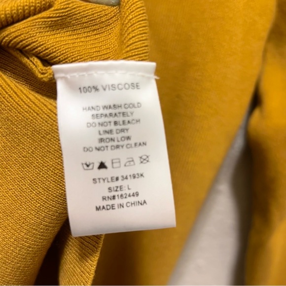 Milk and Honey Mustard Puff Sleeve Sweater Blouse Large - Picture 6 of 8